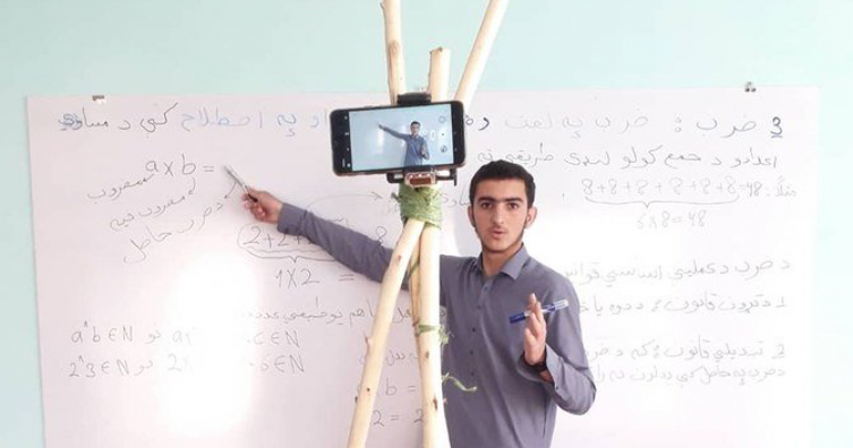Afghan student turns teacher to help students in lockdown