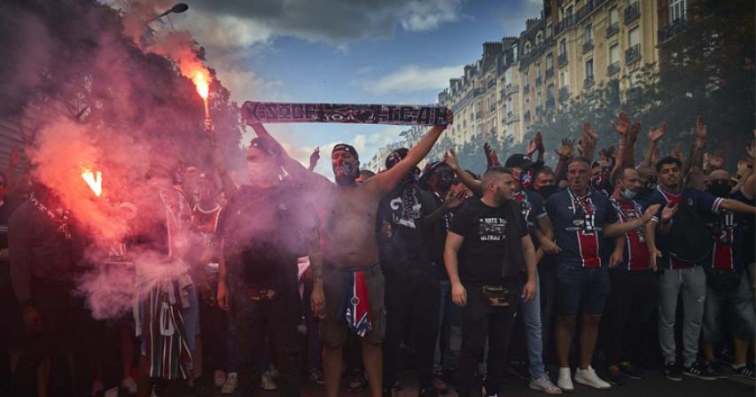 PSG fans clash