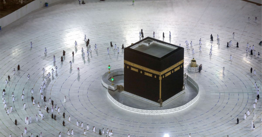 Pilgrims Return to Mecca as Saudi Eases Virus Restrictions