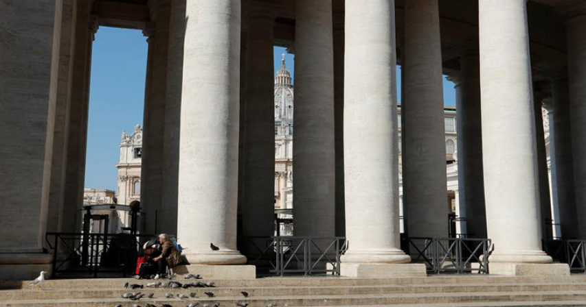 Pope offers Rome's homeless free Covid-19 tests at Vatican