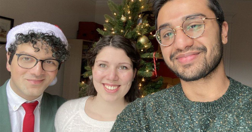 Muslim-Canadian's 'first Christmas' goes viral