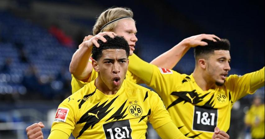 Dortmund crush Schalke 4-0 in Ruhr derby with Haaland double
