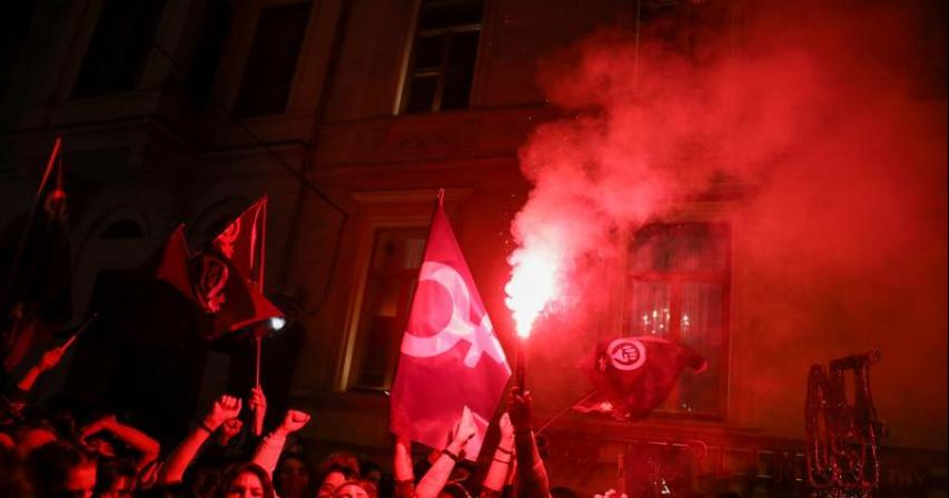 Around 1,000 women gather in Istanbul to protest against femicides