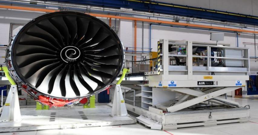 Rolls-Royce plunges into the red on air travel hit