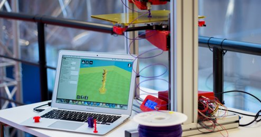 3D modeling and printing technologies were integrated into the Core Curriculum at QU