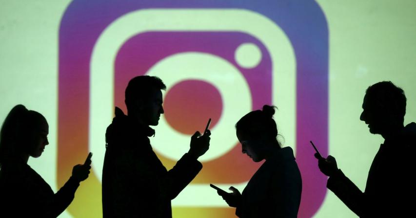 U.S. lawmakers urge Facebook to drop plans for Instagram for kids