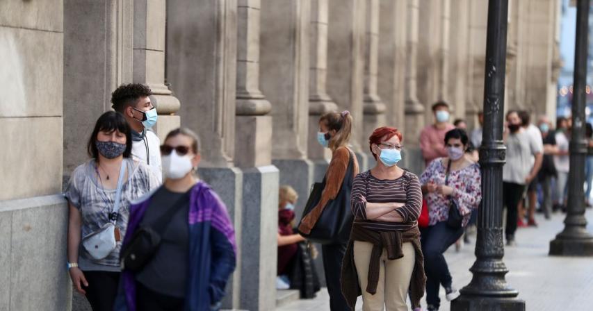 Argentina announces 'circuit-breaker' lockdown as pandemic rages 