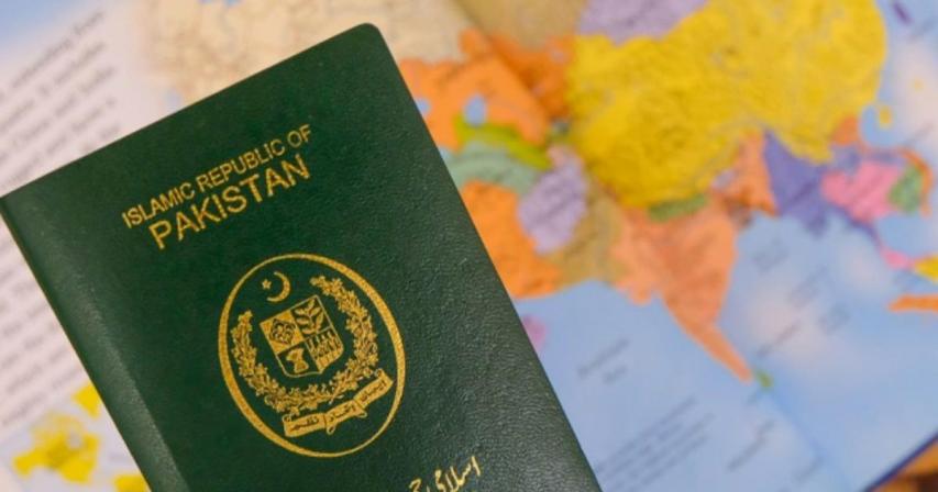 Kuwait lifts 11-year visa ban on Pakistan citizens