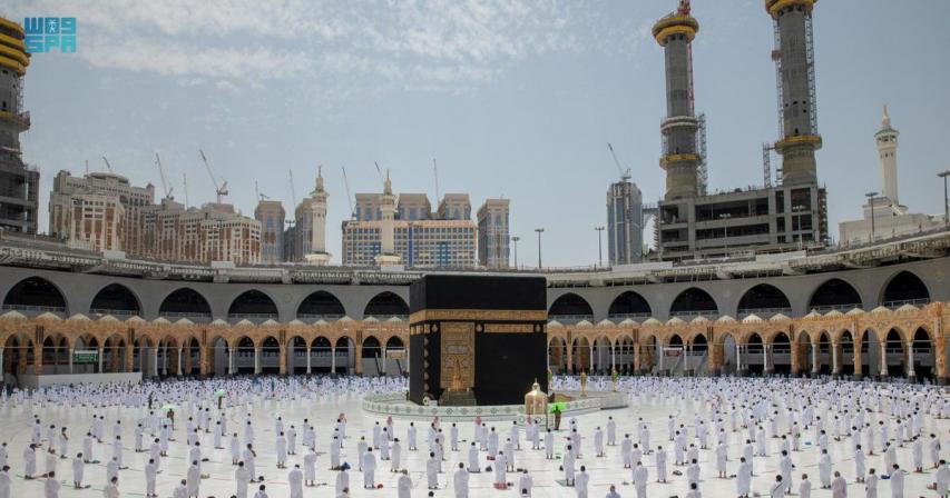 Saudi minister defends order to turn down the volume on mosques