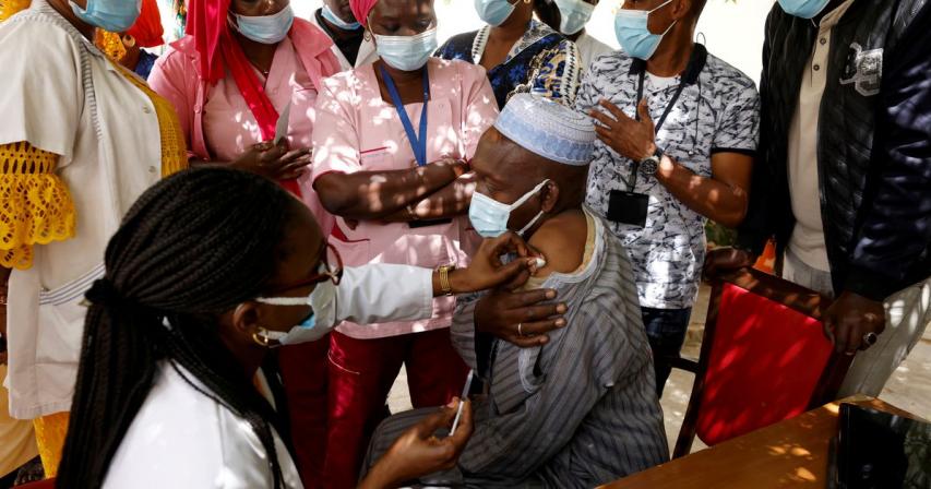 France donates 184,000 AstraZeneca doses to Senegal via COVAX 