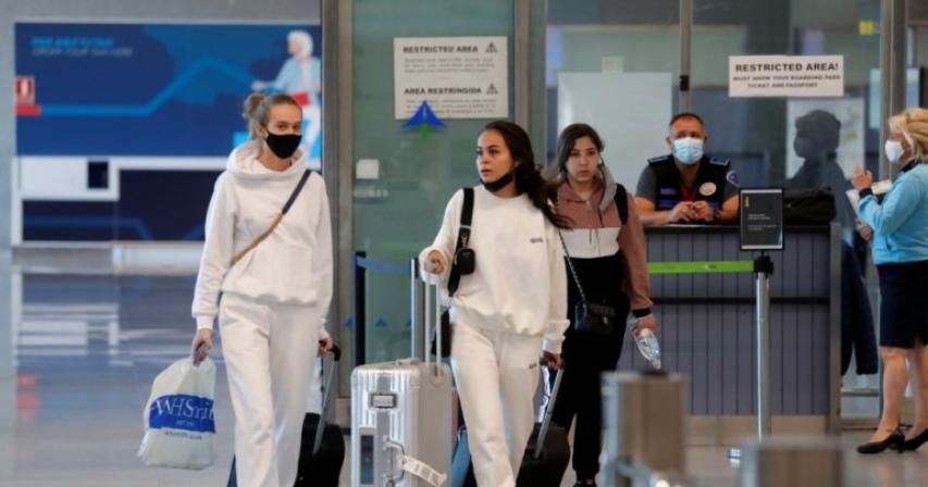 Spain opens borders to all vaccinated travellers 