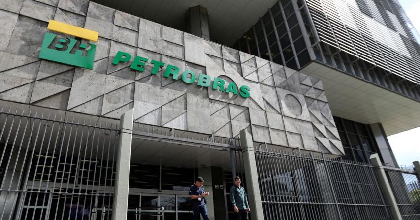 Petrobras says Chinese partners to pay $2.94 bln in Buzios field surplus