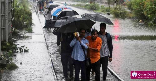 Heavy rains in India kill 27, cripple Mumbai
