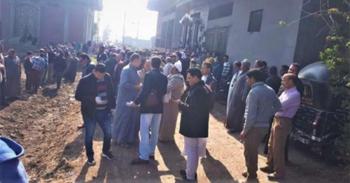 Fearful Egyptian villagers disrupt burial of a doctor who died of coronavirus in local cemetery