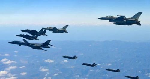 US deploys bombers in show of force to China