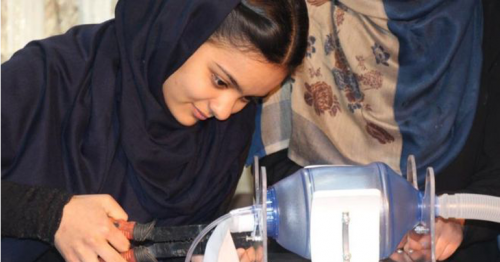 Coronavirus: Afghan girls make ventilators out of car parts