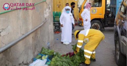 Inspection raids on street vendors By General Cleanness Department
