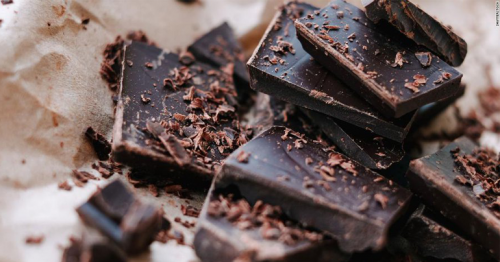 Need another reason to reach for a piece of dark chocolate? Here you go