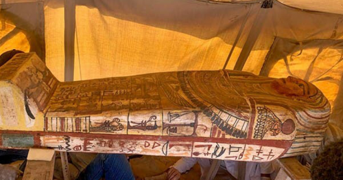 Egypt discovers 14 ancient tombs at Saqqara south of Cairo
