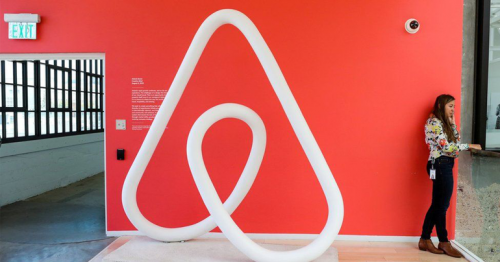 Investors mob Airbnb listing giving it $100bn value