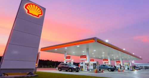 Royal Dutch Shell sees huge loss as pandemic hits oil demand