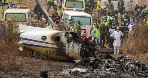 Nigerian air force passenger plane crash kills 7 people