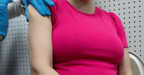 COVID-19 vaccination of pregnant women could protect babies, Israeli researchers say