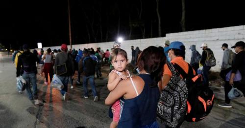 Migrant caravan of hundreds departs in Honduras for United States