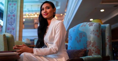 Beauty queen takes Myanmar's democratic fight to international stage 