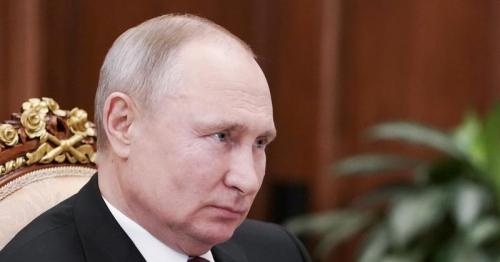 Putin accuses Ukraine of provocations in phone call with Merkel: Kremlin