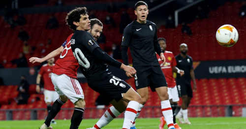 Cavani strikes as Man United ease into Europa League semis