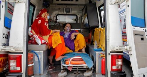 India Covid surge - Hospitals send SOS as record deaths registered