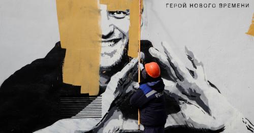 Russian authorities paint over large Navalny mural in St Petersburg