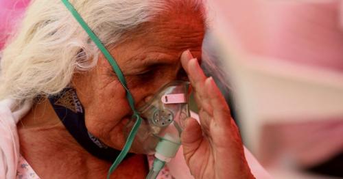 India Covid - Delhi hospitals plead for oxygen as more patients die