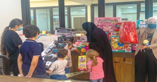 Arab International Academy offers 300 different gifts to QRCS