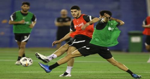 National team attends training session in Doha
