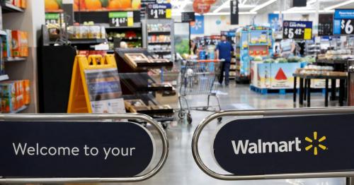 Big retailers like Walmart, Macy’s see shoppers back in stores 