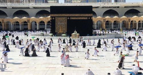 Awqaf ministry announces approved tour operators for Umrah and Hajj