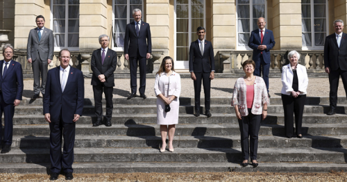 Hundreds of former world leaders urge G7 to vaccinate poor against COVID-19