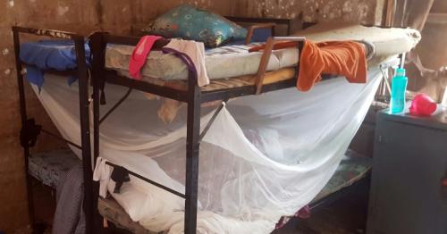 Nigeria gunmen kidnap 'nurses and infants' from hospital